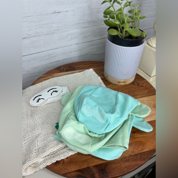 Montessori Lovevery Hand Puppet Set from the Storyteller Kit. - Picture 3 of 3